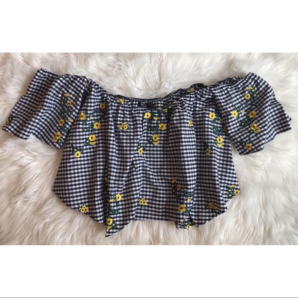 Romeo and Juliet Couture | Gingham Floral Crop Top